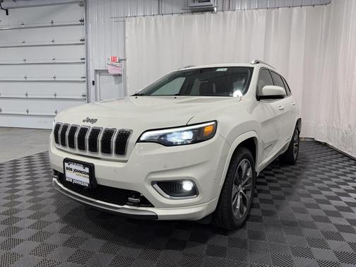 2019 Jeep Cherokee Overland