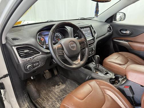 2019 Jeep Cherokee Overland