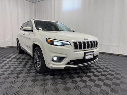 2019 Jeep Cherokee Overland