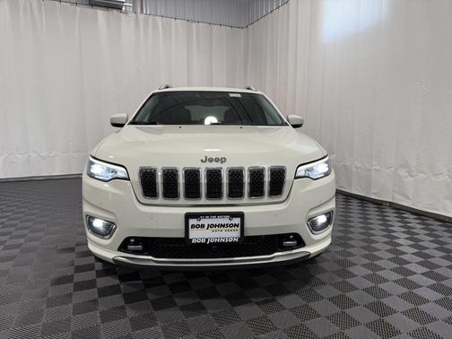 2019 Jeep Cherokee Overland