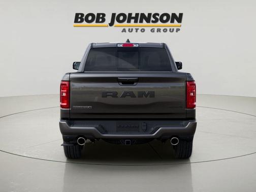 Granite Crystal Metallic Clearcoat 2026 RAM 1500 Big Horn/Lone Star