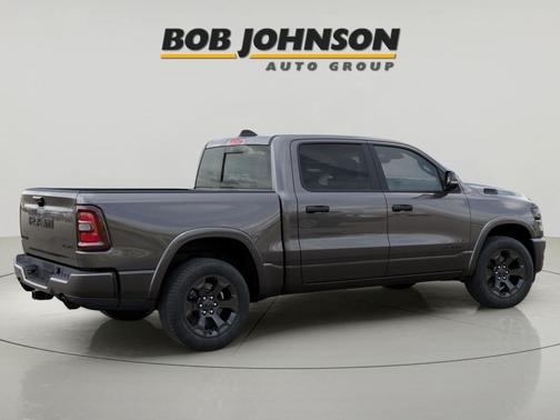 Granite Crystal Metallic Clearcoat 2026 RAM 1500 Big Horn/Lone Star