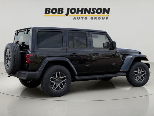 Black Clearcoat 2026 Jeep Wrangler 4-Door Sahara 4x4