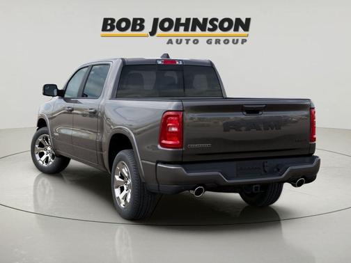 Granite Crystal Metallic Clearcoat 2026 RAM 1500 Big Horn/Lone Star