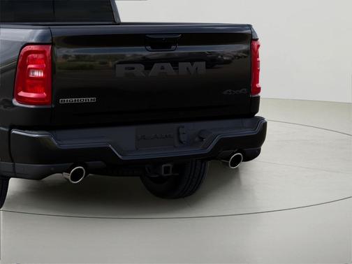 Diamond Black Crystal Pearlcoat 2026 RAM 1500 Big Horn/Lone Star
