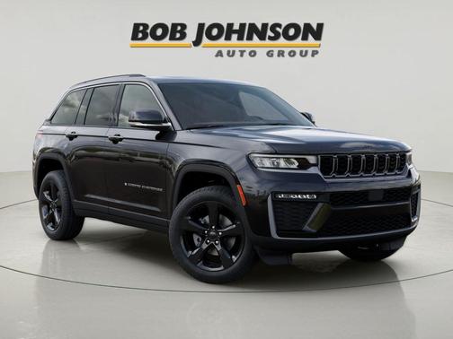 Diamond Black Crystal Pearlcoat 2026 Jeep Grand Cherokee Limited