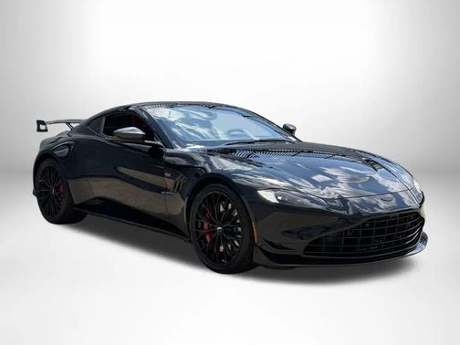 Jet Black 2022 Aston Martin Vantage F1 Edition Coupe