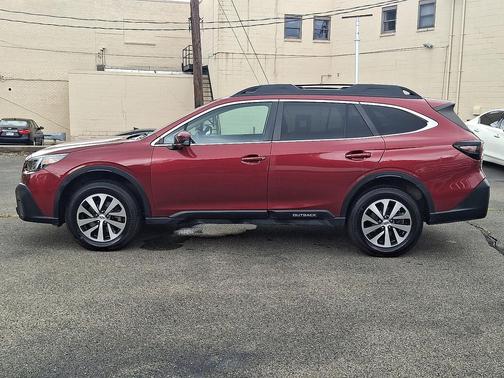2022 Subaru Outback Premium
