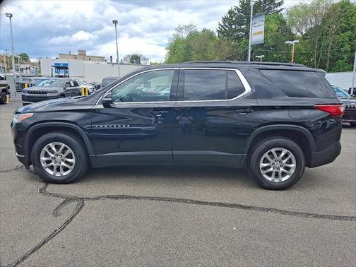 2021 Chevrolet Traverse LT Cloth