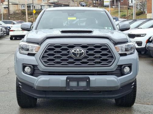 2020 Toyota Tacoma TRD Sport