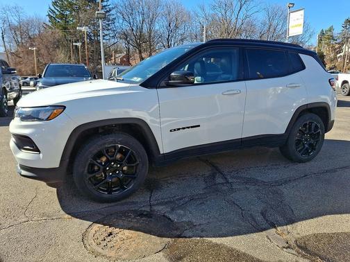 2022 Jeep Compass Latitude