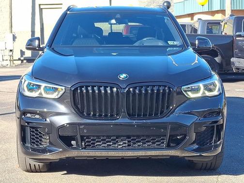2022 BMW X5 M50i