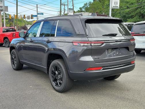 2025 Jeep Grand Cherokee Altitude