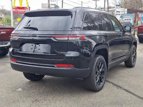 2025 Jeep Grand Cherokee Altitude