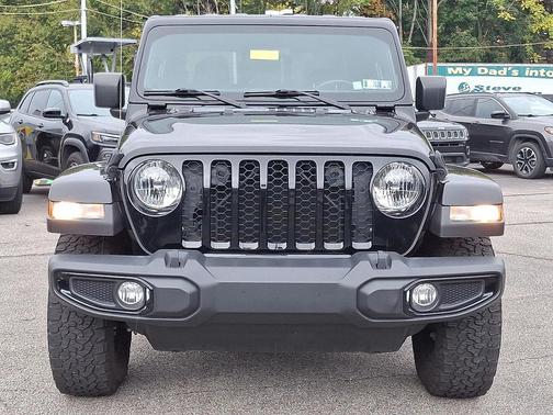 2022 Jeep Gladiator Willys 4x4