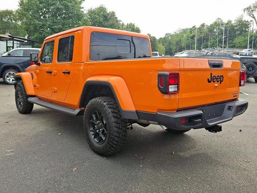 2025 Jeep Gladiator High Tide