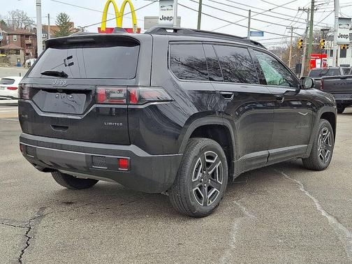 Diamond Black Crystal Pearlcoat 2026 Jeep Cherokee Limited
