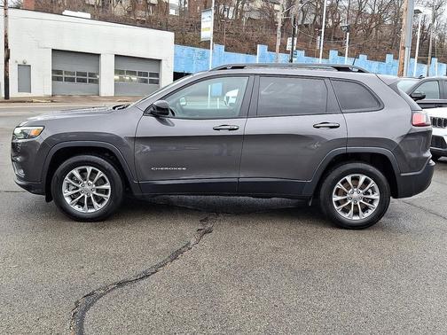 2022 Jeep Cherokee Latitude Lux
