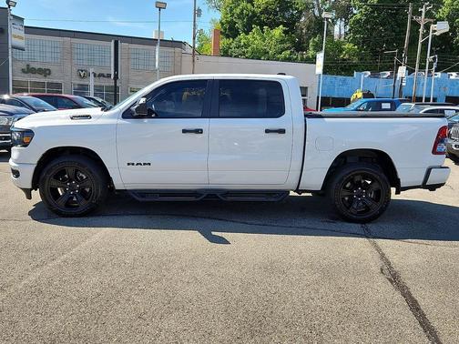 Bright White Clearcoat 2024 RAM 1500 Big Horn/Lone Star