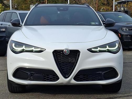 2024 Alfa Romeo Stelvio Veloce AWD