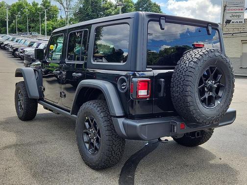 Black Clearcoat 2026 Jeep Wrangler Willys