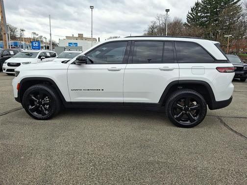2023 Jeep Grand Cherokee Altitude