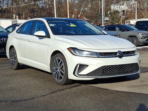 2025 Volkswagen Jetta 1.5T SE