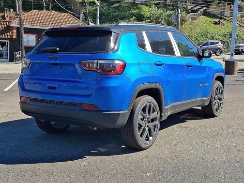Hydro Blue Pearlcoat 2026 Jeep Compass Limited