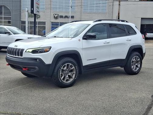 2022 Jeep Cherokee Trailhawk