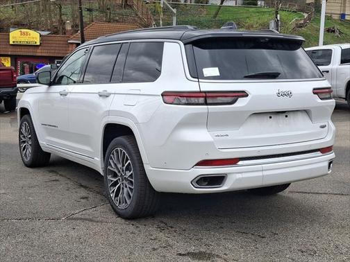 2025 Jeep Grand Cherokee L Summit Reserve