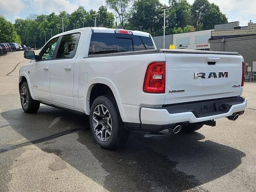 Bright White Clearcoat 2026 RAM 1500 Laramie