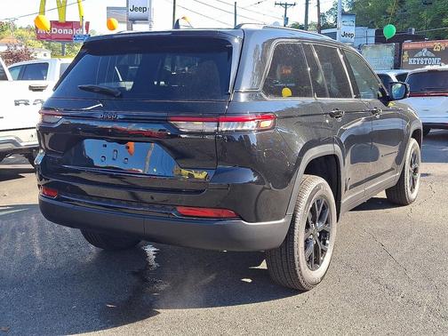 2025 Jeep Grand Cherokee Altitude