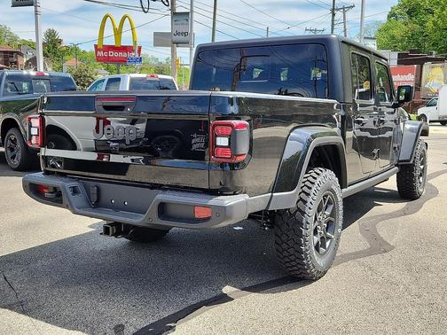 Black Clearcoat 2026 Jeep Gladiator Willys 4x4