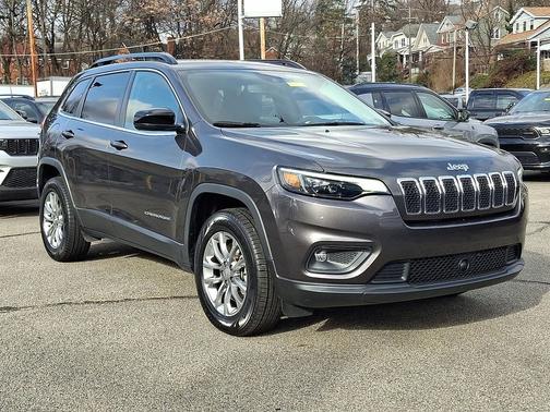 2022 Jeep Cherokee Latitude Lux