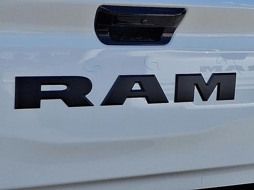 Bright White Clearcoat 2026 RAM 1500 Big Horn/Lone Star