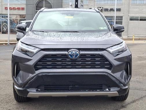 2023 Toyota RAV4 Hybrid SE
