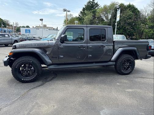 Granite Crystal Metallic Clearcoat 2025 Jeep Gladiator High Tide