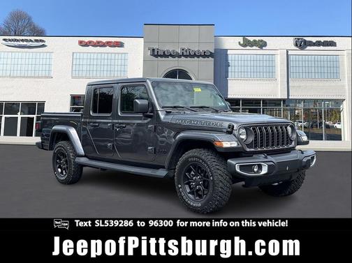 Granite Crystal Metallic Clearcoat 2025 Jeep Gladiator High Tide