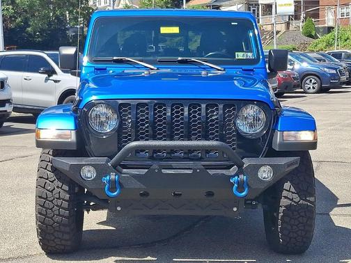 2021 Jeep Gladiator Willys 4x4