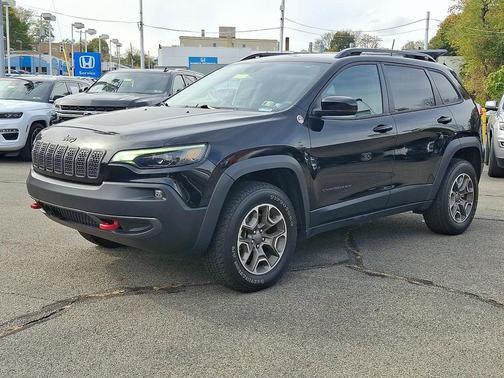 2022 Jeep Cherokee Trailhawk