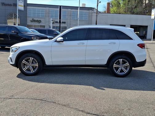 2022 Mercedes-Benz GLC 300 4MATIC