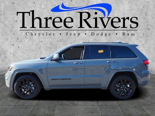 Sting-Gray Clearcoat 2021 Jeep Grand Cherokee Laredo