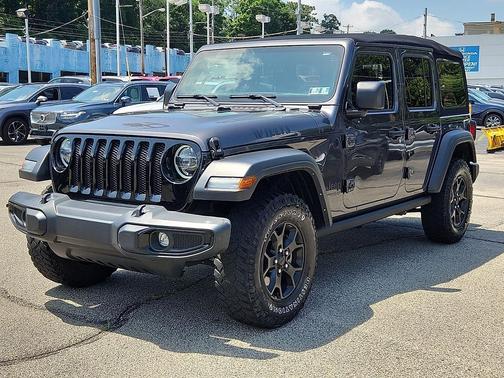 Granite Crystal Metallic Clearcoat 2022 Jeep Wrangler Willys