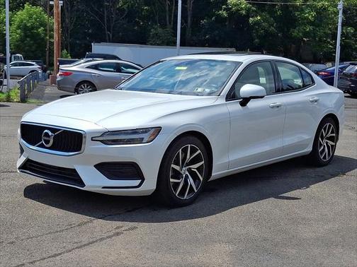 2020 Volvo S60 T5 Momentum