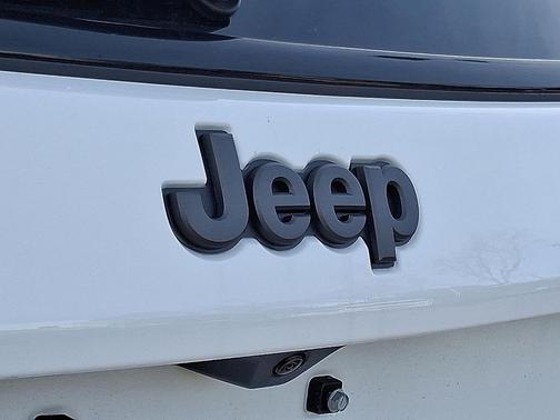 Bright White Clearcoat 2026 Jeep Compass Limited