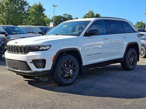 2025 Jeep Grand Cherokee Altitude