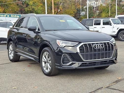 2024 Audi Q3 Premium 45 TFSI S line quattro Tiptronic