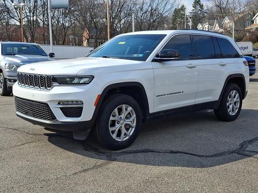 Bright White Clearcoat 2023 Jeep Grand Cherokee Limited