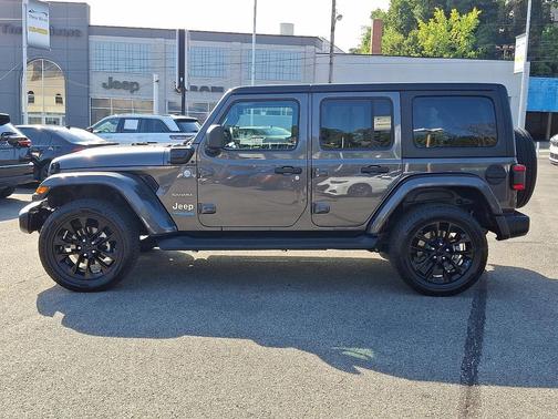 2022 Jeep Wrangler Unlimited 4xe Sahara