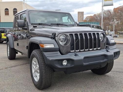 2020 Jeep Gladiator Sport S